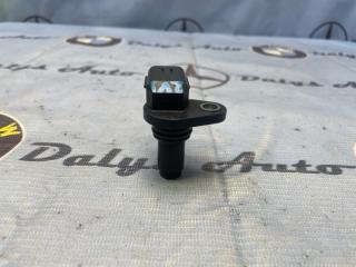 Запчасть датчик распредвала VOLVO XC70 2009