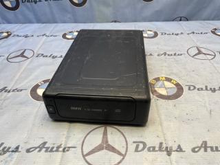 Запчасть cd-чейнджер BMW 740i 1999-01-19