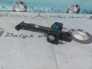 Запчасть ограничитель двери задний VOLVO XC70 2009