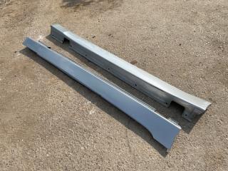 Накладки порогов внешние BMW 530i 2003 контрактная Накладки порогов внешние BMW 530i 2003