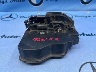 Запчасть замок двери передний правый BMW 550i 2006-03-31