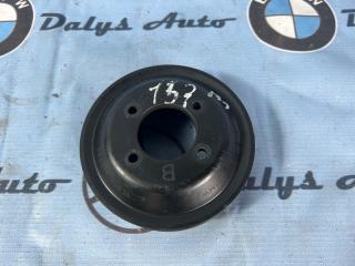Шкив помпы BMW 750iL 2005