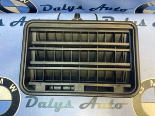 Вентиляционная решетка задняя левая BMW 528i 1999