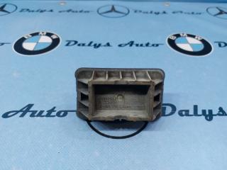 Фото запчасти поддомкратник BMW 525i 2004 контрактная запчасть Запчасть поддомкратник BMW 525i 2004