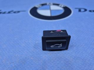 Запчасть кнопка открывания багажника BMW 525i 2007