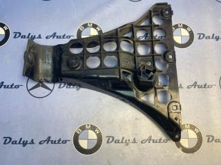 Запчасть крепление бампера заднее правое BMW 530i 2004