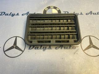 Вентиляционная решетка BMW 525i 2000г. Март