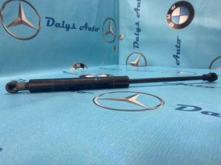 Запчасть амортизатор капота передний правый BMW 525i 2003г. Октябрь