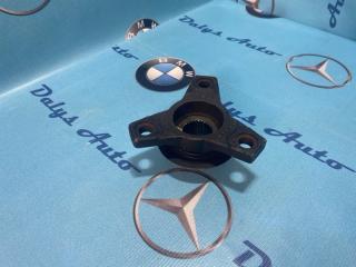 Фото запчасти фланец редуктора Mercedes-Benz E-class 18/07/2002 контрактная запчасть Запчасть фланец редуктора Mercedes-Benz E-class 18/07/2002