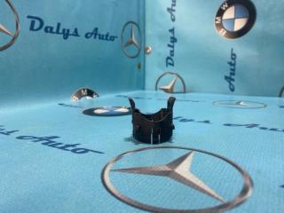 Крепление парктроника Mercedes-Benz c-class 15/03/2006