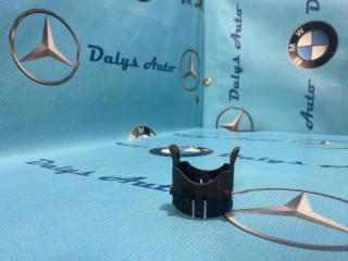 Крепление парктроника Mercedes-Benz c-class 15/03/2006