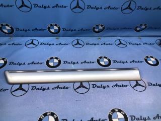 Фото запчасти молдинг двери задний правый Mercedes-Benz E-class 25/02/1998 контрактная запчасть Запчасть молдинг двери задний правый Mercedes-Benz E-class 25/02/1998