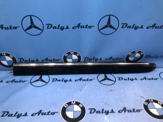 Фото запчасти молдинг двери задний левый Mercedes-Benz E-class 02/03/2004 контрактная запчасть Запчасть молдинг двери задний левый Mercedes-Benz E-class 02/03/2004