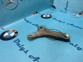 Кронштейн стойки стабилизатора передний левый BMW 530i 2007 контрактная Кронштейн стойки стабилизатора передний левый BMW 530i 2007