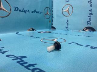 Фото запчасти сетка насоса омывателя BMW 530i 2007 контрактная запчасть Запчасть сетка насоса омывателя BMW 530i 2007