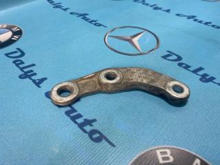 Кронштейн стойки стабилизатора левый BMW 525i 2000 контрактная Кронштейн стойки стабилизатора левый BMW 525i 2000