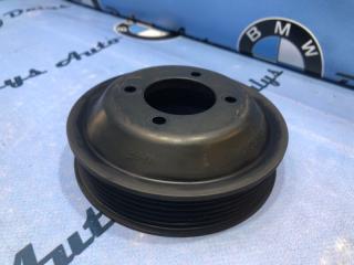 Шкив помпы BMW 528i 1998