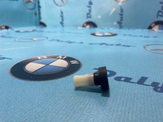 Фото запчасти сетка насоса омывателя BMW 530i 2002г. Июнь контрактная запчасть Запчасть сетка насоса омывателя BMW 530i 2002г. Июнь