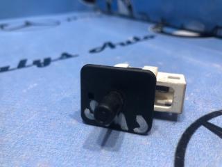 Запчасть концевик двери Mercedes-Benz E-class 05/10/2001