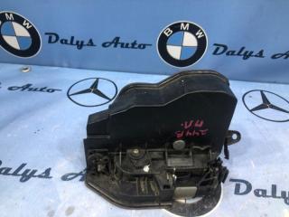 Замок двери передний правый BMW 130 2006