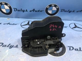 Замок двери задний правый BMW 130 2006