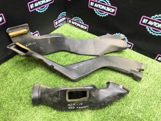 Запчасть воздуховод салона Toyota Crown 1995