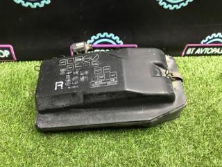 Запчасть корпус блока предохранителей Toyota Crown 1992