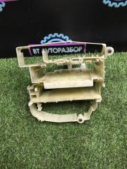 Фото запчасти кронштейн блока управления двигателем BMW 5-Series 2006 Б/У запчасть Запчасть кронштейн блока управления двигателем BMW 5-Series 2006