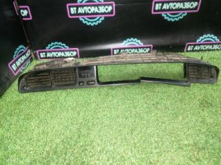 Консоль панели приборов Toyota Crown 1992