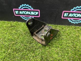 Фото запчасти кронштейн двигателя левый Toyota Ipsum 1996-2001 контрактная запчасть Запчасть кронштейн двигателя левый Toyota Ipsum 1996-2001