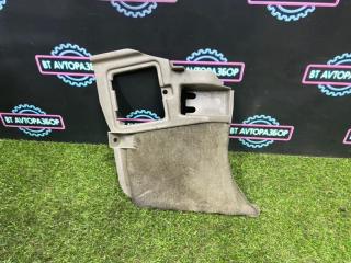 Запчасть накладка на стойку кузова передняя правая Toyota Crown 1992