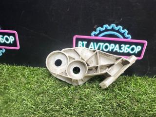 Фото запчасти клипса бампера передняя правая BMW 3-Series 2002 контрактная запчасть Запчасть клипса бампера передняя правая BMW 3-Series 2002