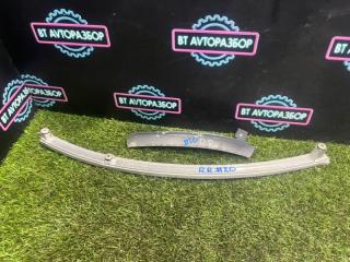 Запчасть направляющая стекла двери задняя правая Toyota Celsior 1993