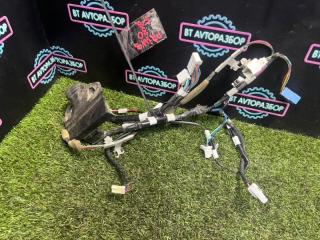 Проводка двери передняя правая Toyota Prius