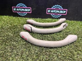 Запчасть ручка потолка Nissan Bluebird 1998