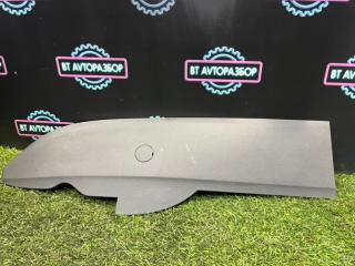 Запчасть накладка в салоне правая Ford Focus 2006