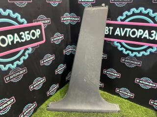 Запчасть накладка на стойку кузова правая Ford Focus 2006