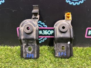 Запчасть крепление радиатора Subaru Forester