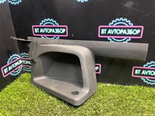 Запчасть накладка на порог салона задняя левая Ford Focus 2006