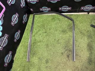 Запчасть уплотнитель стекла двери передний левый Honda CR-V