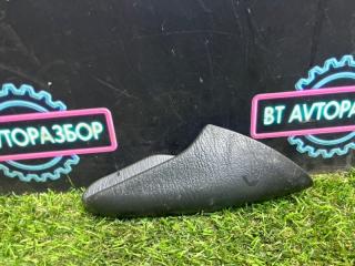Запчасть накладка на торпедо передняя правая Toyota Chaser 1996
