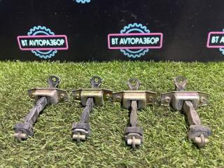 Запчасть ограничитель двери Toyota Cresta