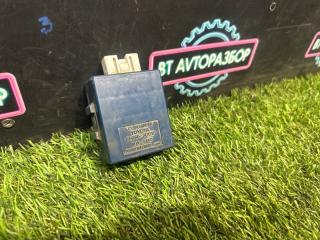 Блок управления дверьми Crown 1992 JZS 141 1JZ GE