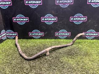 Запчасть трубка помпы Mazda Familia 1990