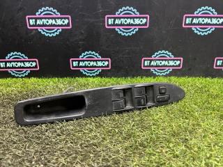 Блок управления стеклоподъемниками передний правый Toyota Ipsum 1996