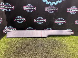 Фото запчасти накладка на порог салона задняя левая Toyota Ipsum 1996 Б/У запчасть Запчасть накладка на порог салона задняя левая Toyota Ipsum 1996