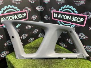 Обшивка багажника задняя правая Toyota Ipsum 1996