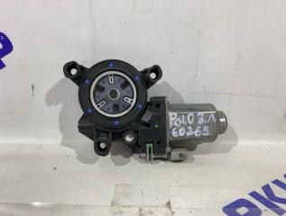 Фото запчасти мотор стеклоподъемника задний левый Volkswagen Polo Б/У запчасть Запчасть мотор стеклоподъемника задний левый Volkswagen Polo
