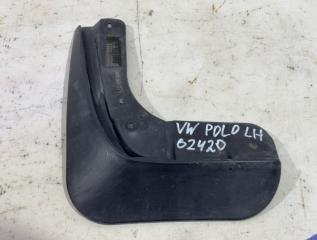 Фото запчасти брызговик задний левый Volkswagen Polo 2020 Б/У запчасть Запчасть брызговик задний левый Volkswagen Polo 2020