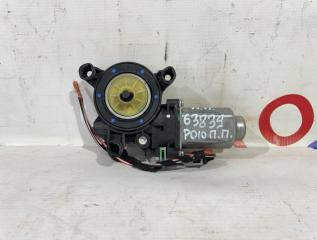 Запчасть мотор стеклоподъемника передний правый Volkswagen Polo
